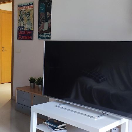 Apartamento Dos Habitaciones Exterior Y Bien Comunicado San Salvador de Poio Esterno foto