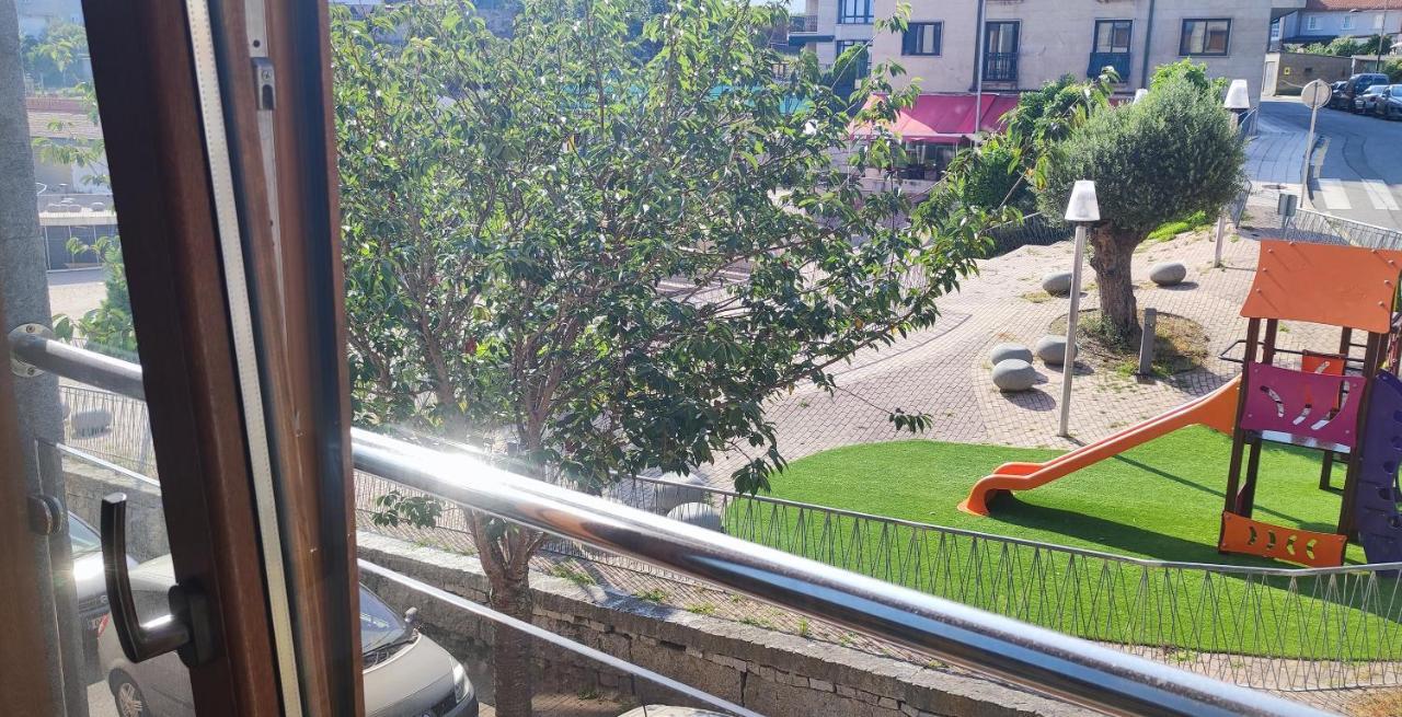 Apartamento Dos Habitaciones Exterior Y Bien Comunicado San Salvador de Poio Esterno foto
